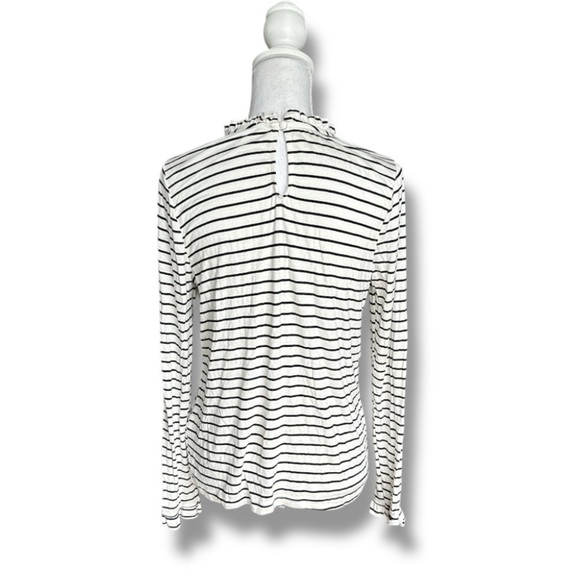 Striped Black and White Women's Top Size Medium NWOT - Picture 2 of 4